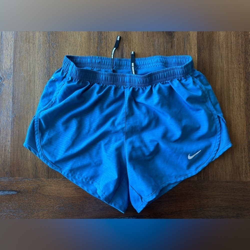 Nike Women’s Blue Dri-FIT Runnjng Athletic Shorts- size X- Small